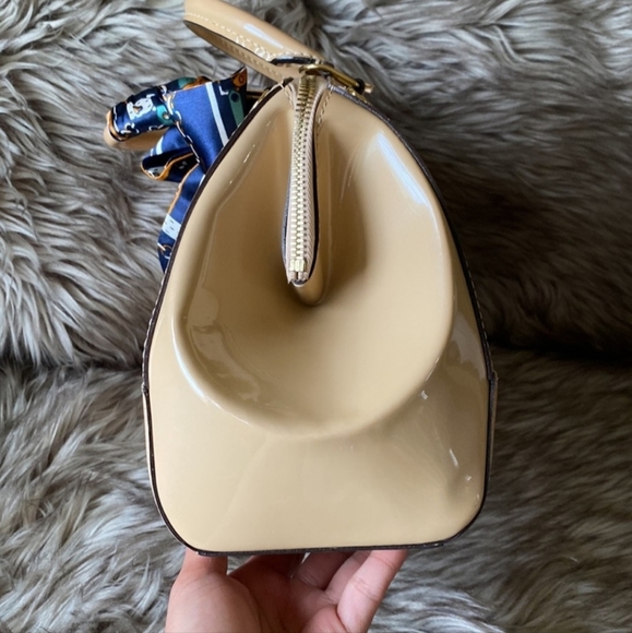 ❗️SOLD❗️🎉HPLouis Vuitton Monogram Vernis Santa Monica in Dune (Beige) - Picture 10 of 16